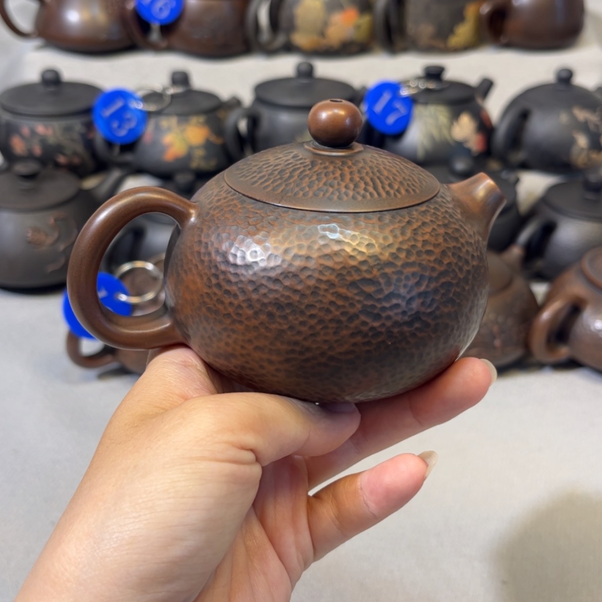 【闪购商品】红泥 锤纹壶 容量 190c c