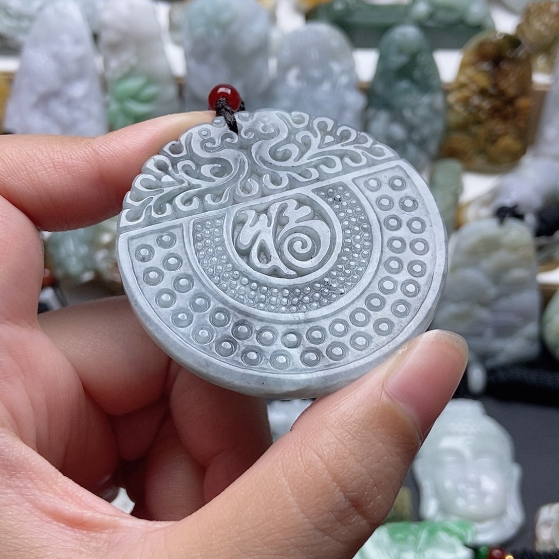 翡翠未镶嵌颈饰翡翠