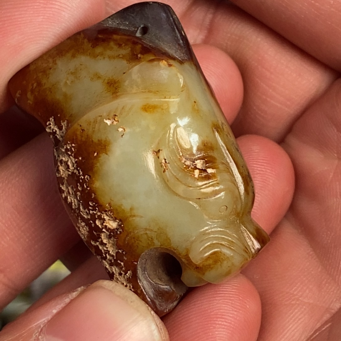 和田玉挂件未镶嵌白****味