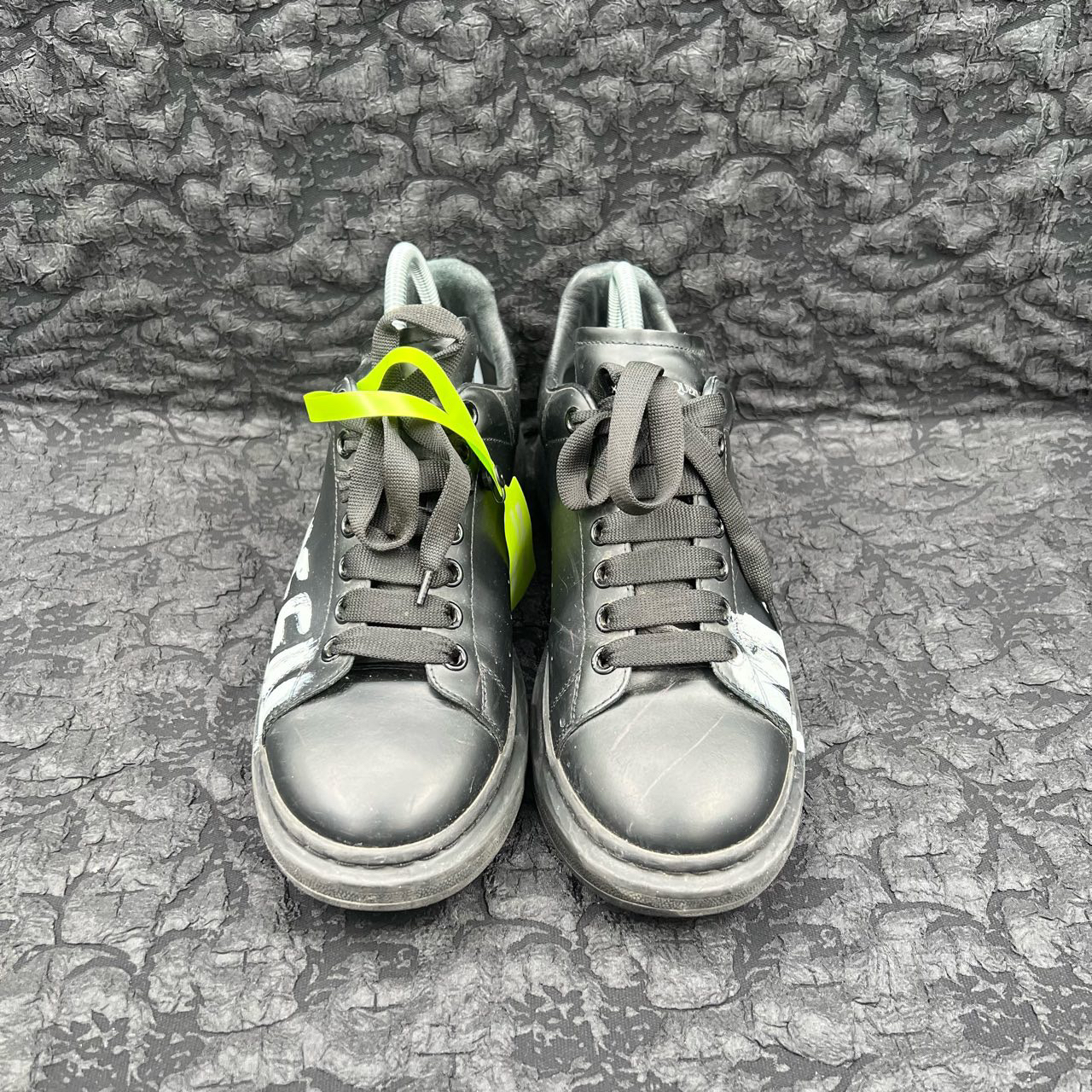 95新 Alexander McQueen/亚历山大·麦昆 黑色厚底板鞋 42码/9新