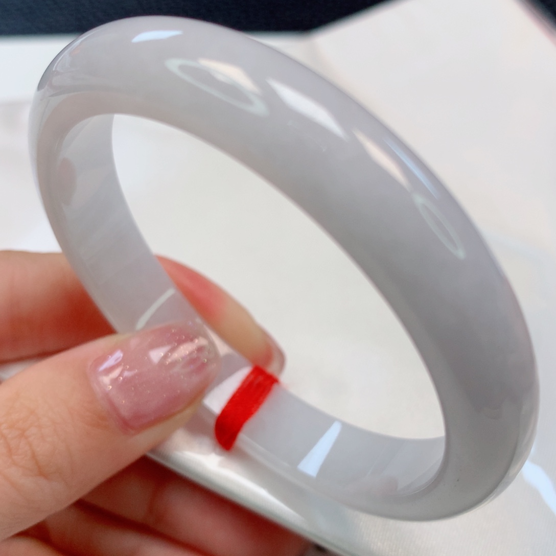 【闪购商品】翡翠手镯未镶嵌54圈