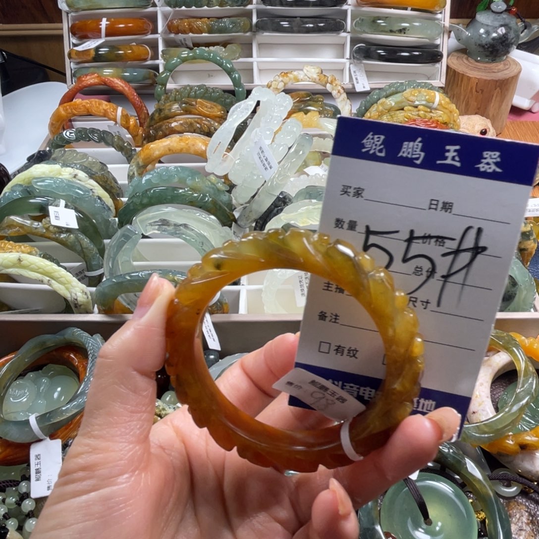 未镶嵌蛇纹石玉手镯