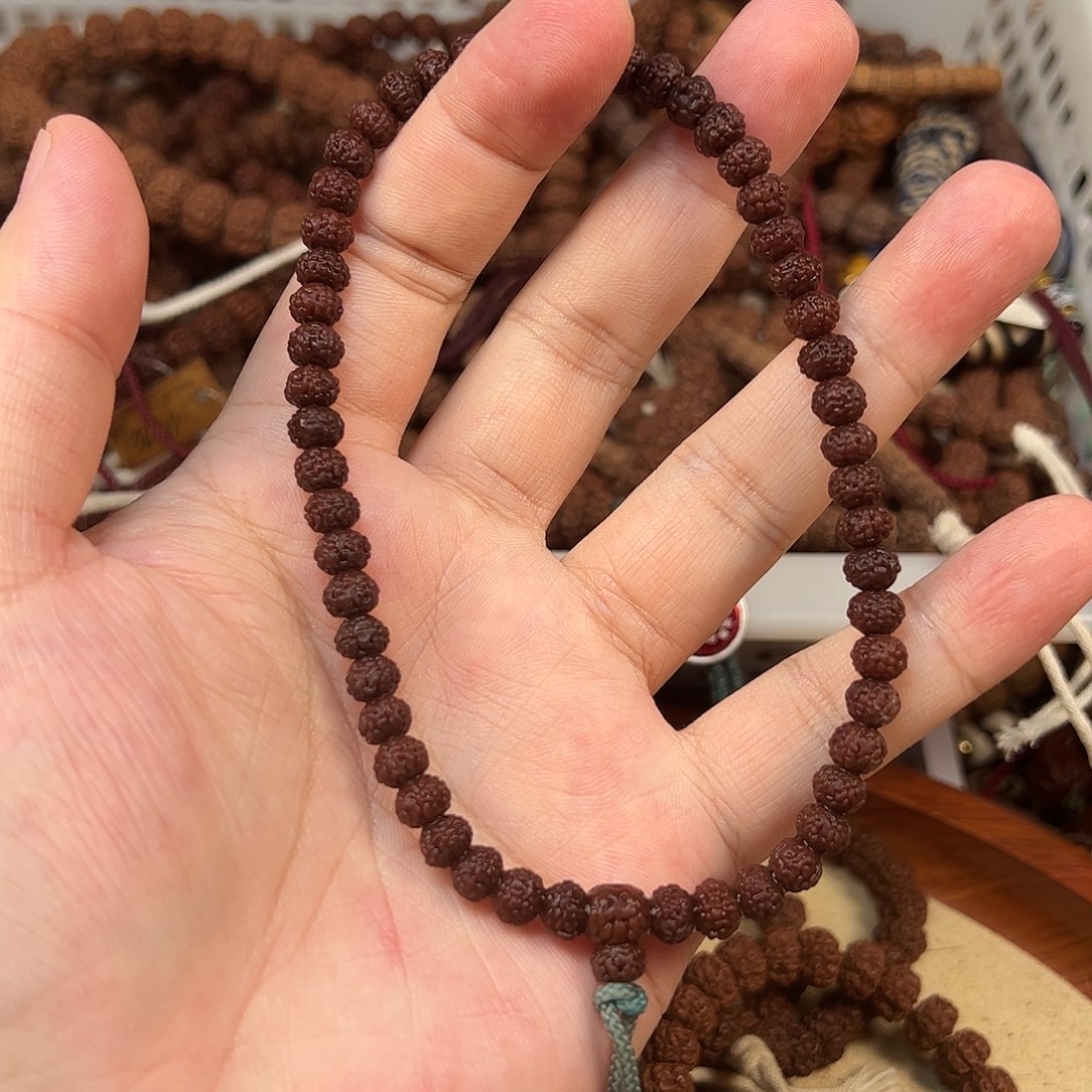 文玩核桃吊坠手持