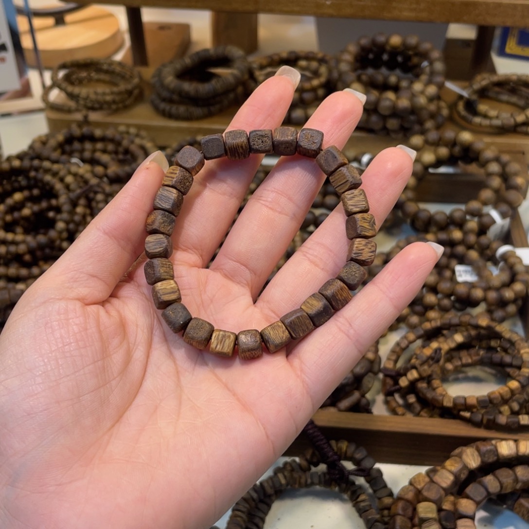 沉香卡7方糖单圈4克+