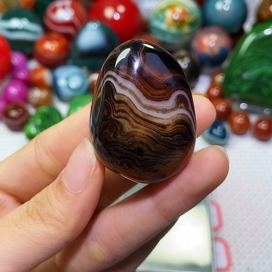 暖***奶玛瑙/玉髓未镶嵌珠宝奇石