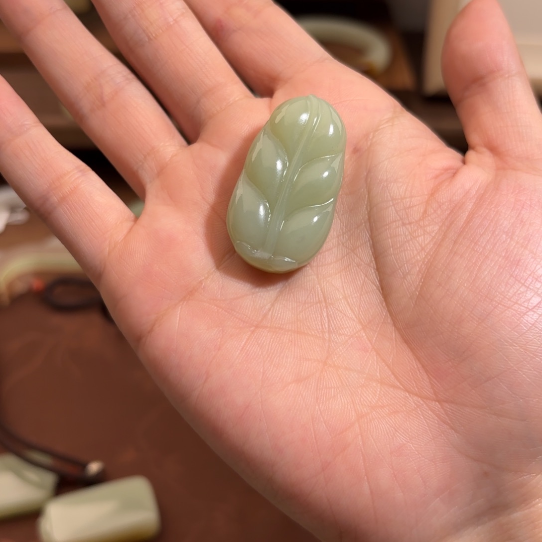 和田玉（糖玉）颈饰未镶嵌