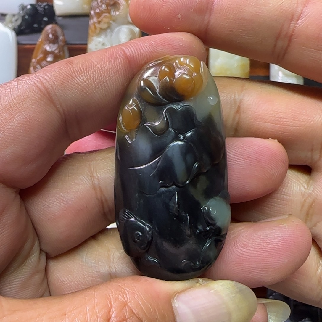 独***身和田玉未镶嵌颈饰