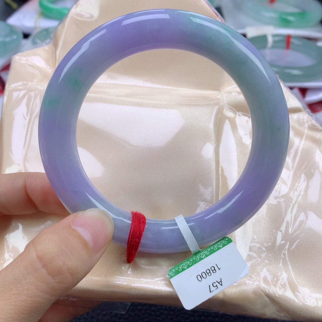 翡翠手镯未镶嵌57.9圆