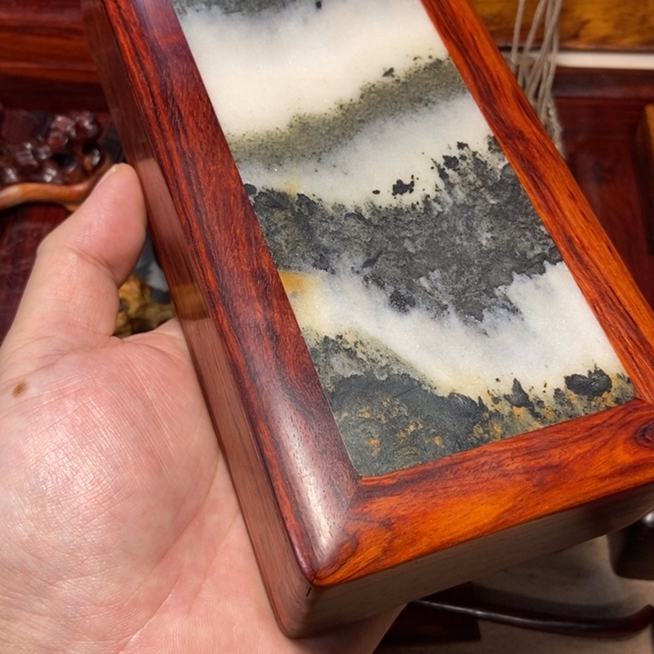 檀香紫檀（小叶紫檀）镶嵌云石文盒