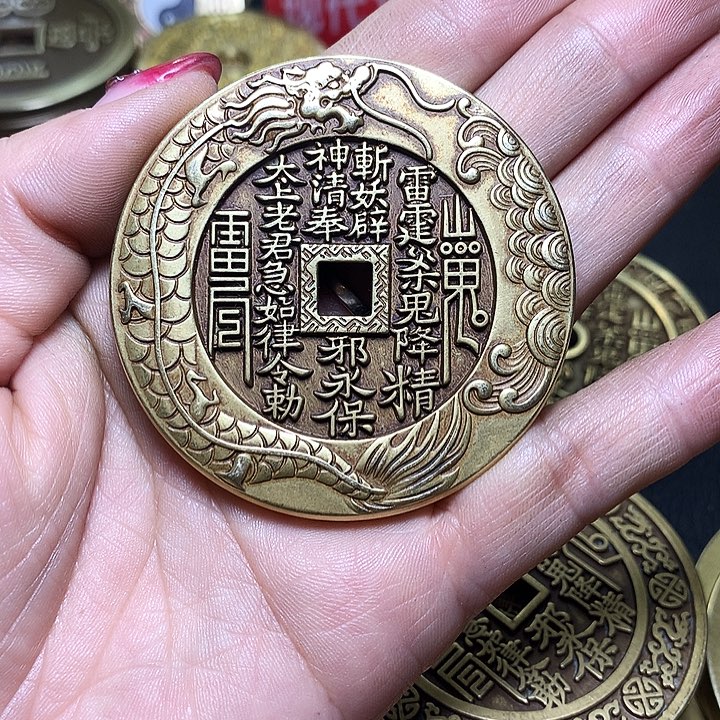 铜现代工艺品花钱36
