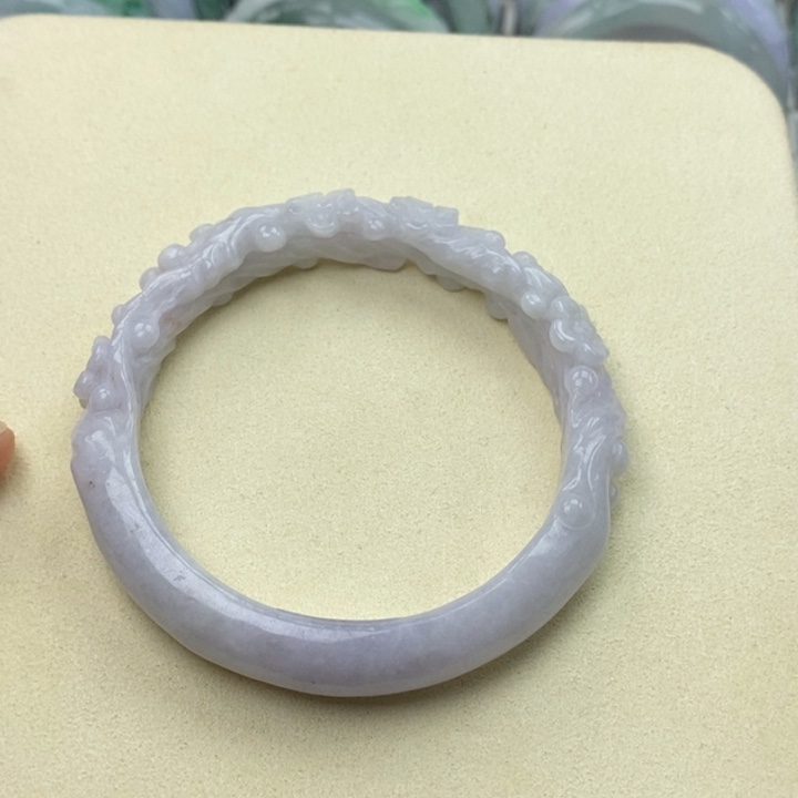 翡翠未镶嵌手镯58.7圈204