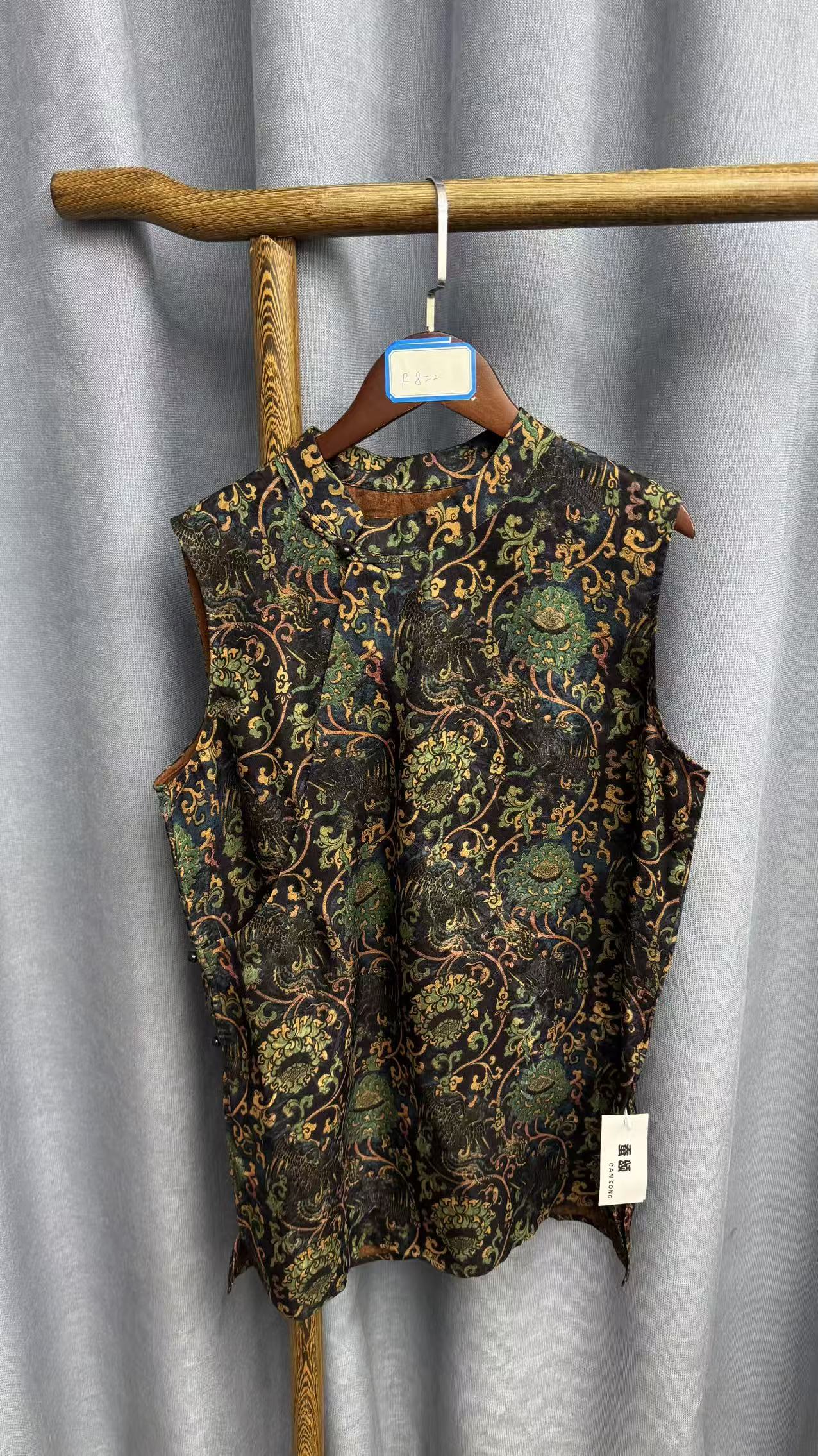 2025夏季新款时尚简约新中式桑蚕丝香云纱奥黛提花上衣女R822