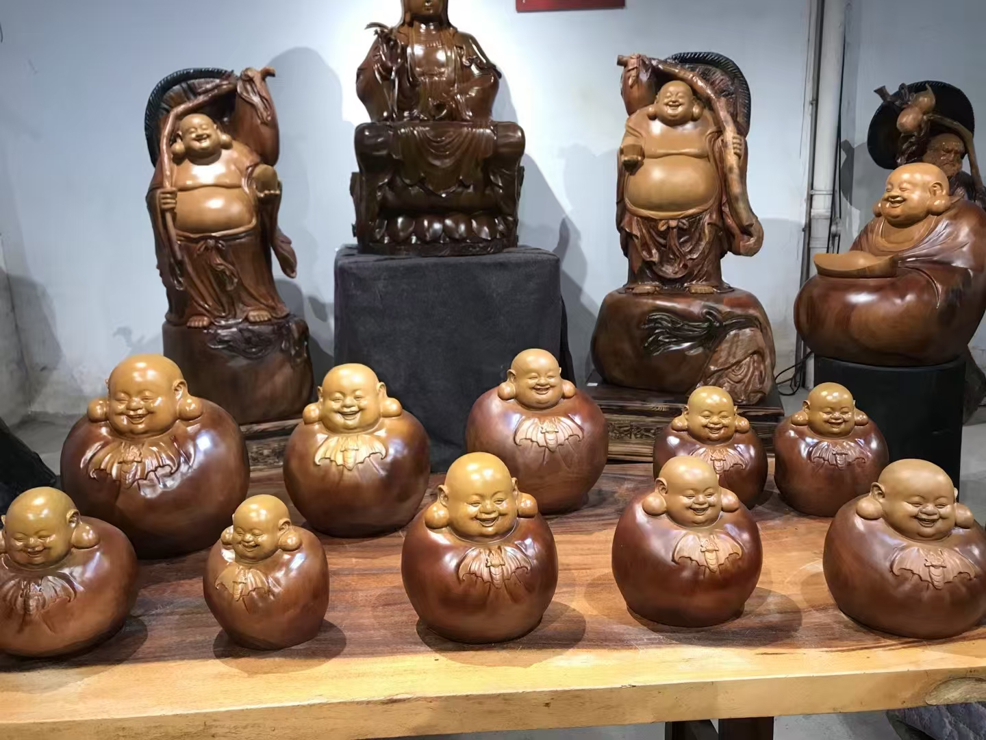 一物一拍，香樟木桌面摆件 弥勒