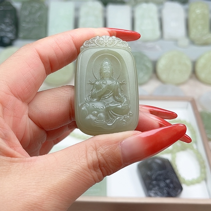 深***息和田玉未镶嵌颈饰