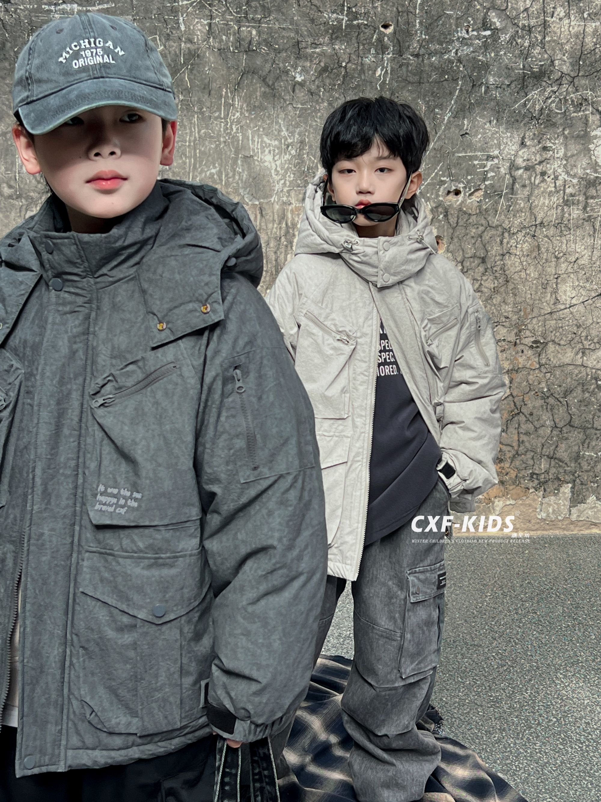 毫 2025 【X】2月10日 男童女童时尚蓝灰色连帽棉衣4908-