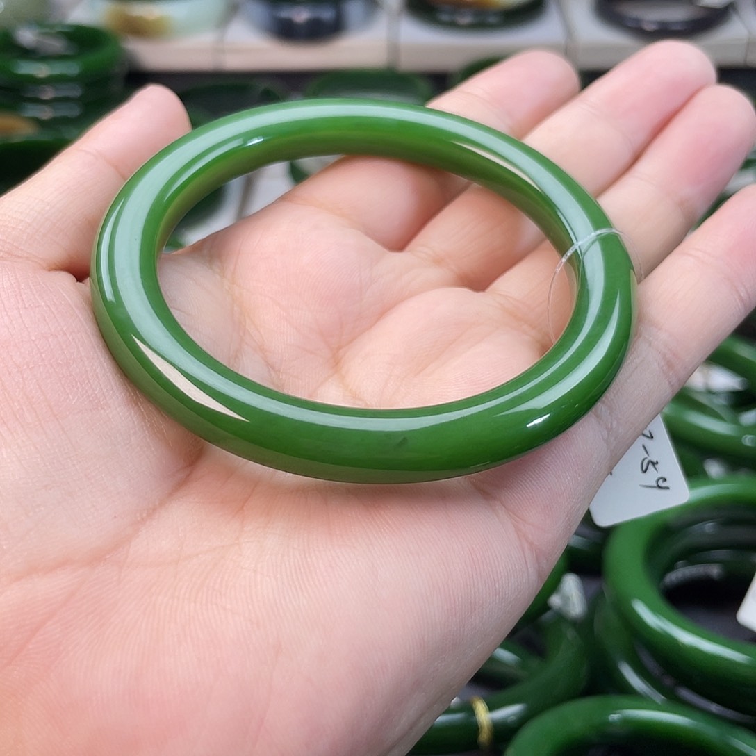 和田玉（碧玉）手镯未镶嵌