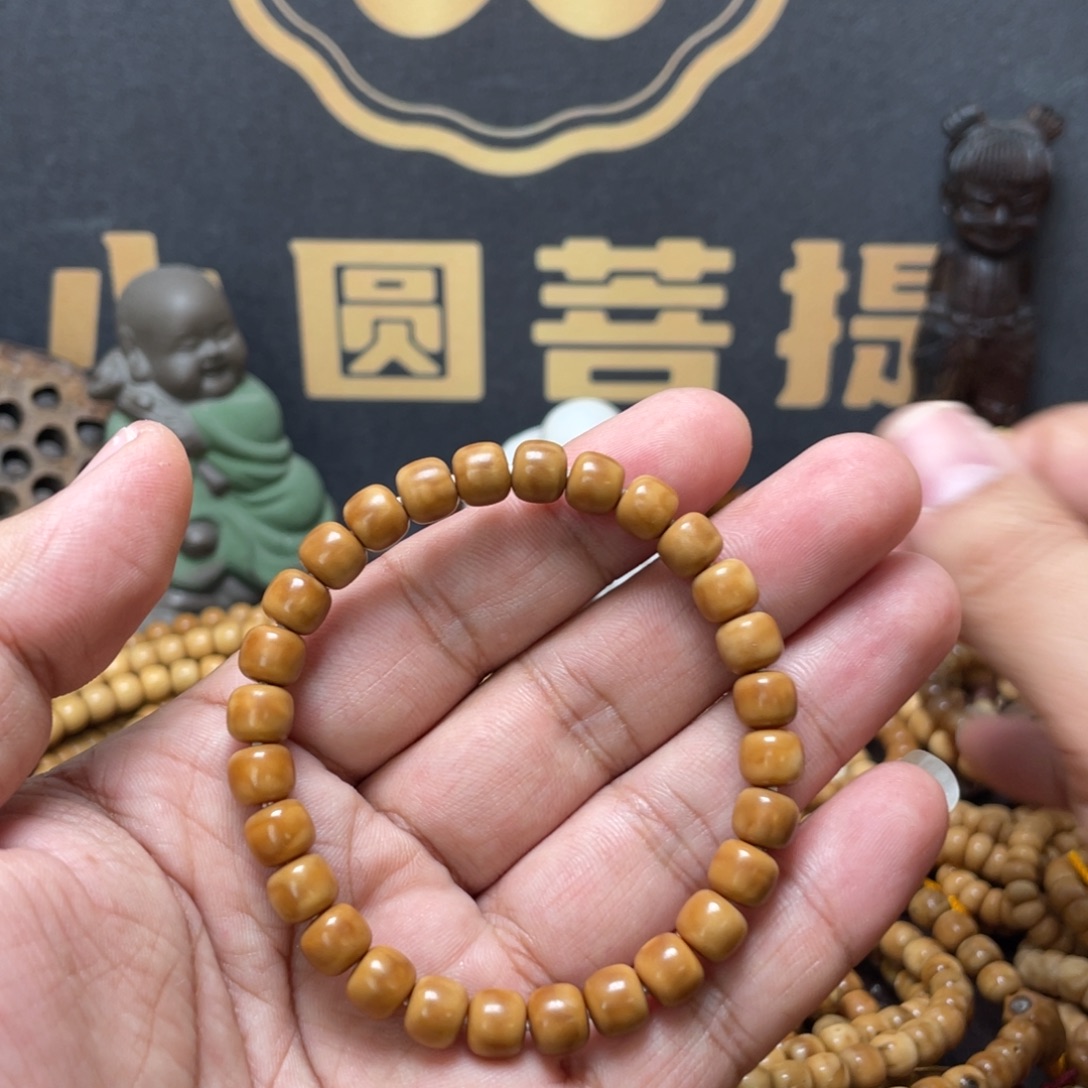 猫***鞋龙眼菩提吊坠龙脊菩提8*7老型飘花高油老料无科技无钥匙孔