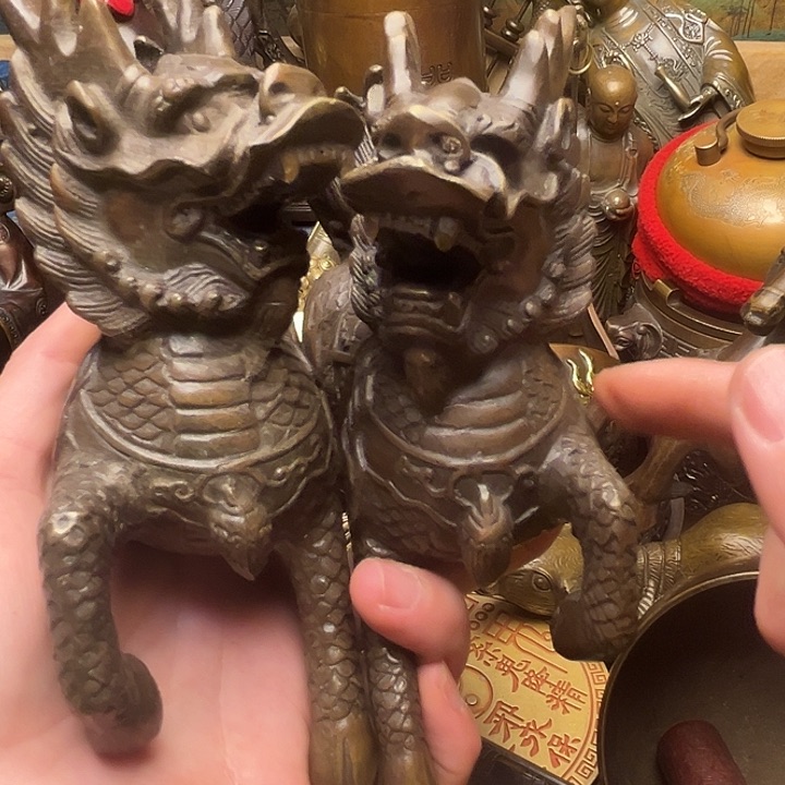 精美铜器批发档口