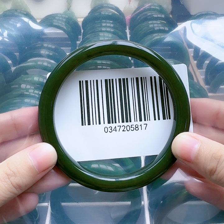 和田玉（碧玉）手镯未镶嵌65微瑕