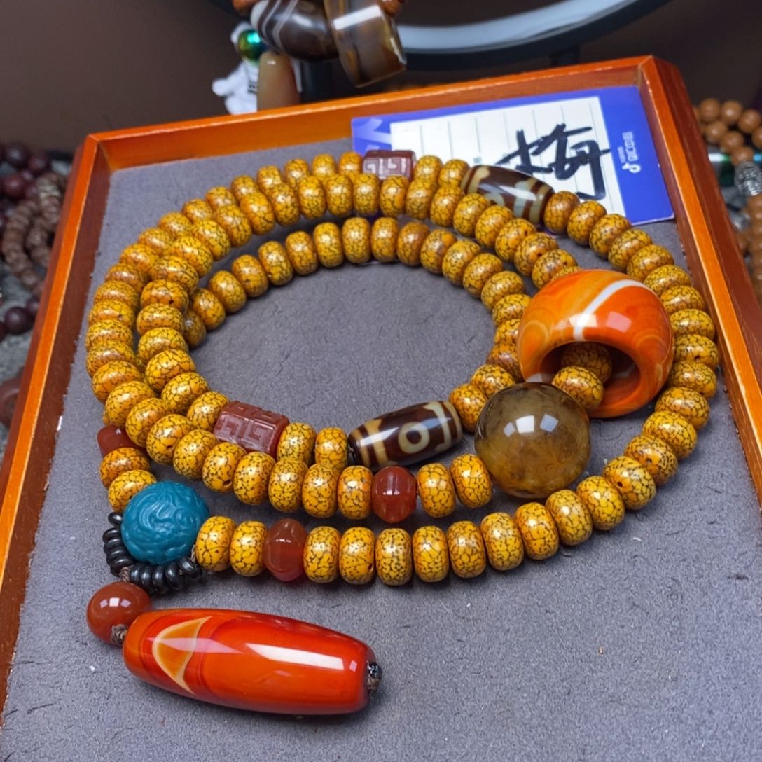 星月菩提吊坠周*秀星月