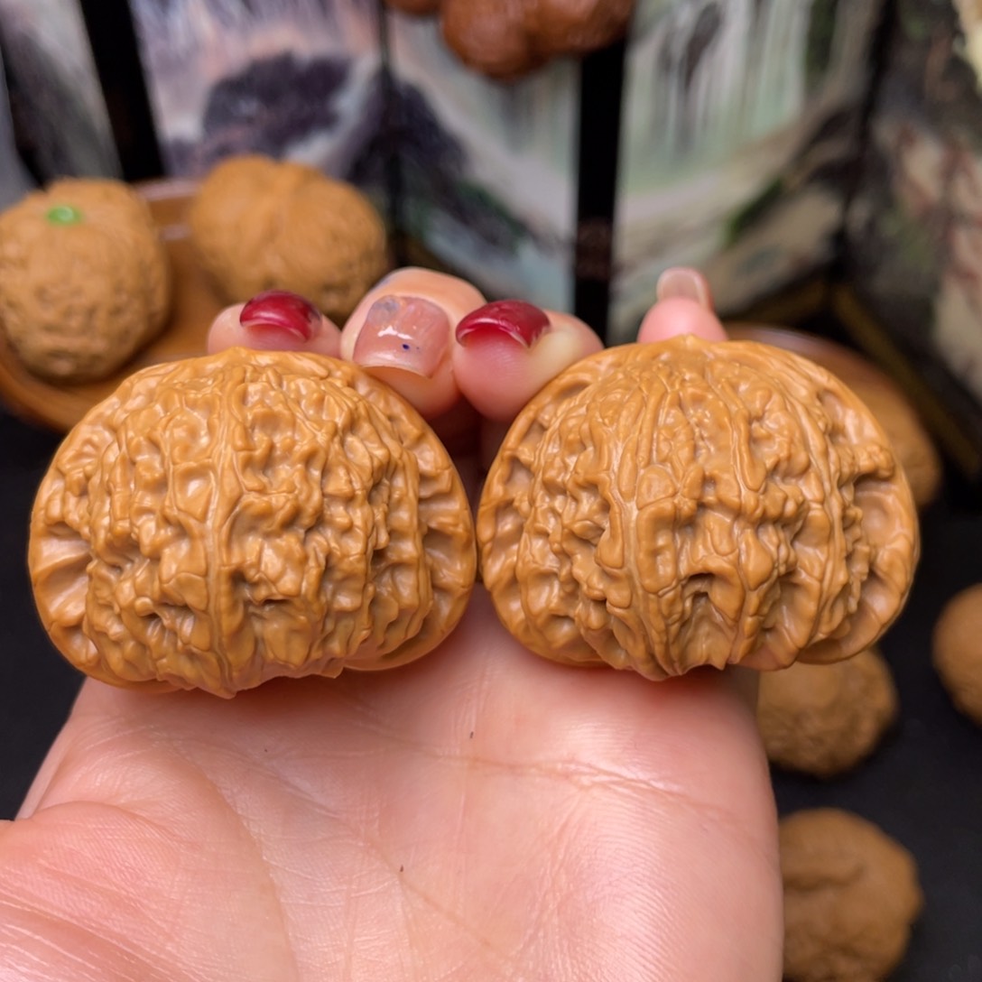 文玩核桃把件44白狮子