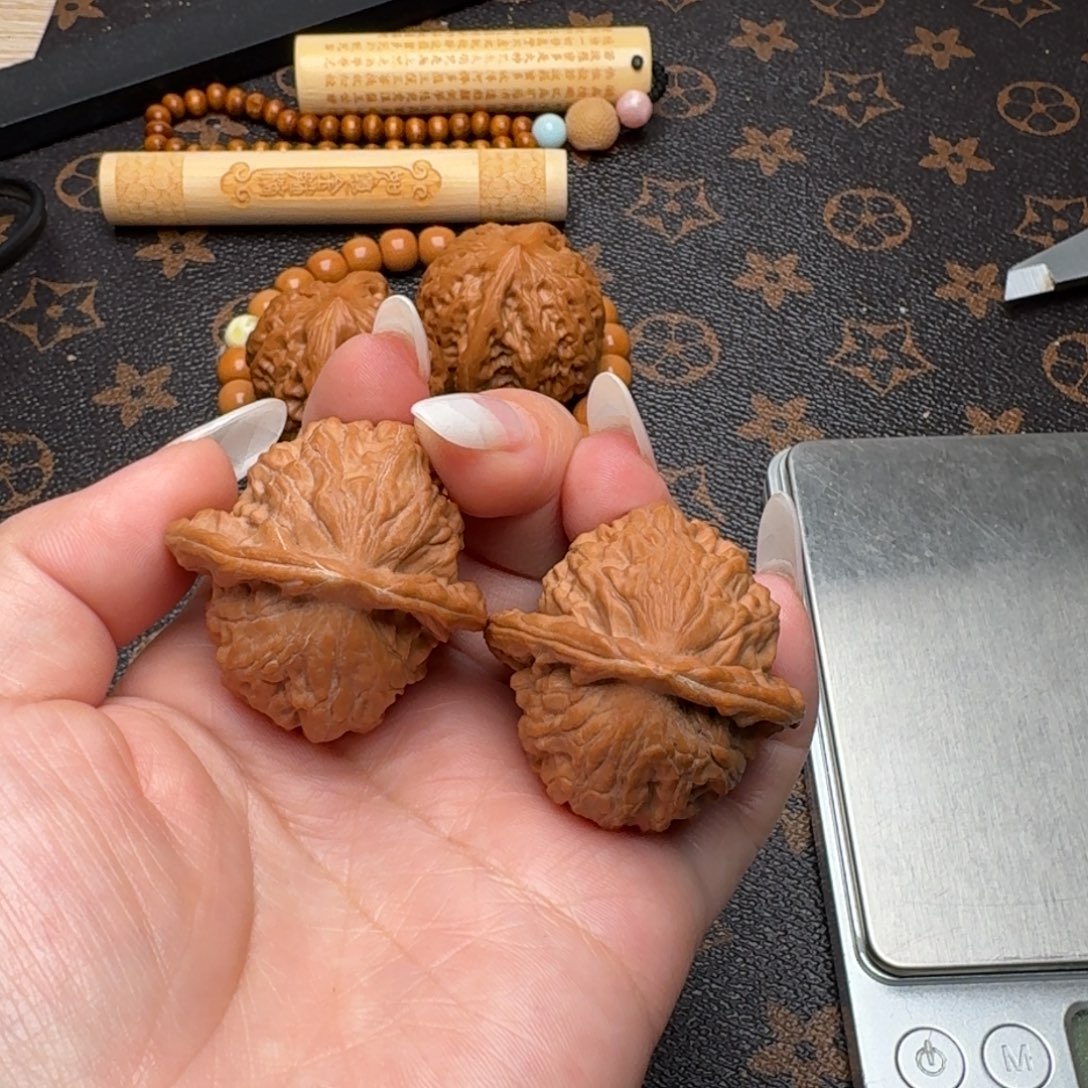 ****云文玩核桃把件37大红袍G031