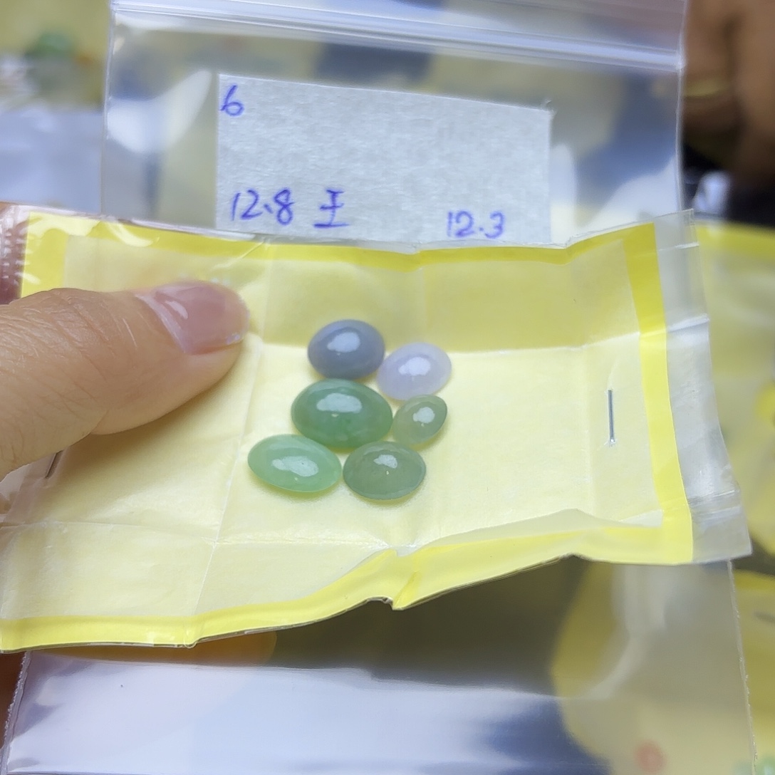 王***琦定制翡翠未镶嵌不退