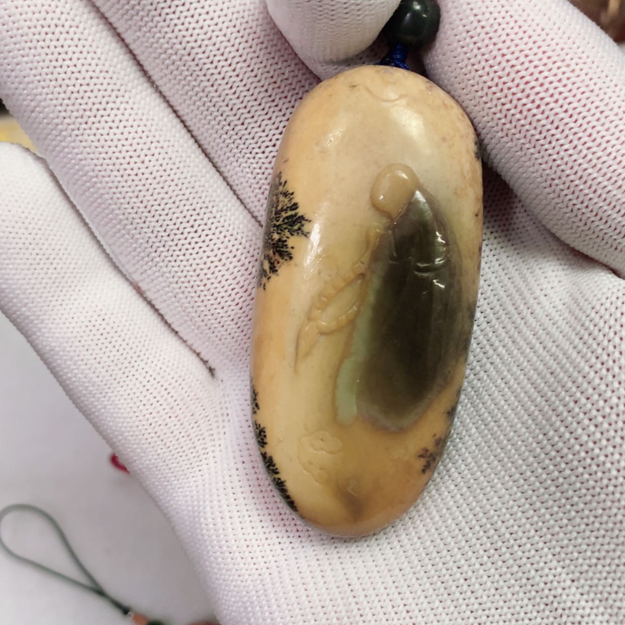 【闪购商品】岫岩河磨玉（透闪石质玉）颈饰未镶嵌