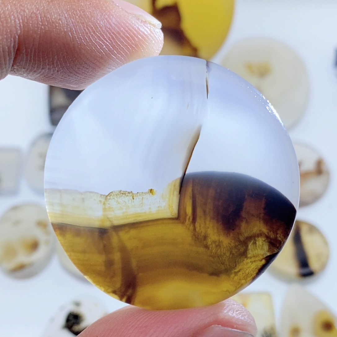 玛瑙/玉髓颈饰未镶嵌