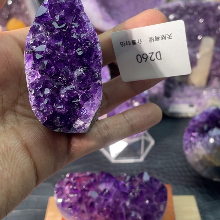紫晶大型摆件（非配饰）未镶嵌