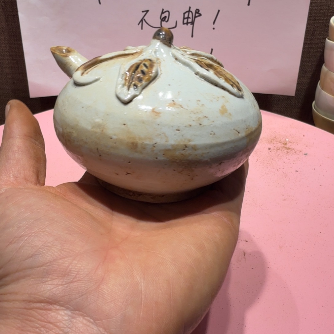 陶其他漂亮的小瓷瓶子