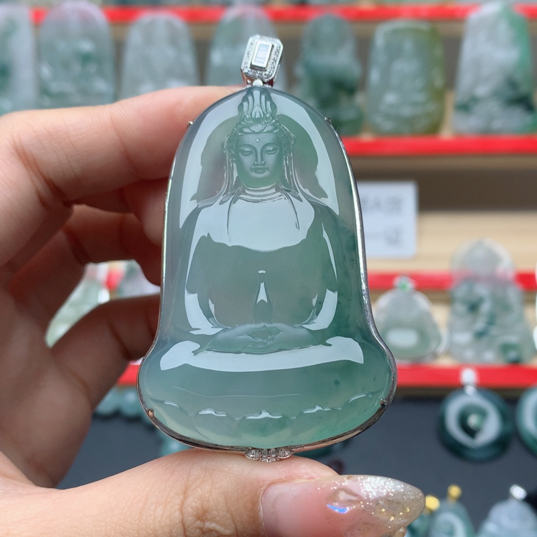 翡翠颈饰18K金镶嵌盛****）素衣观音