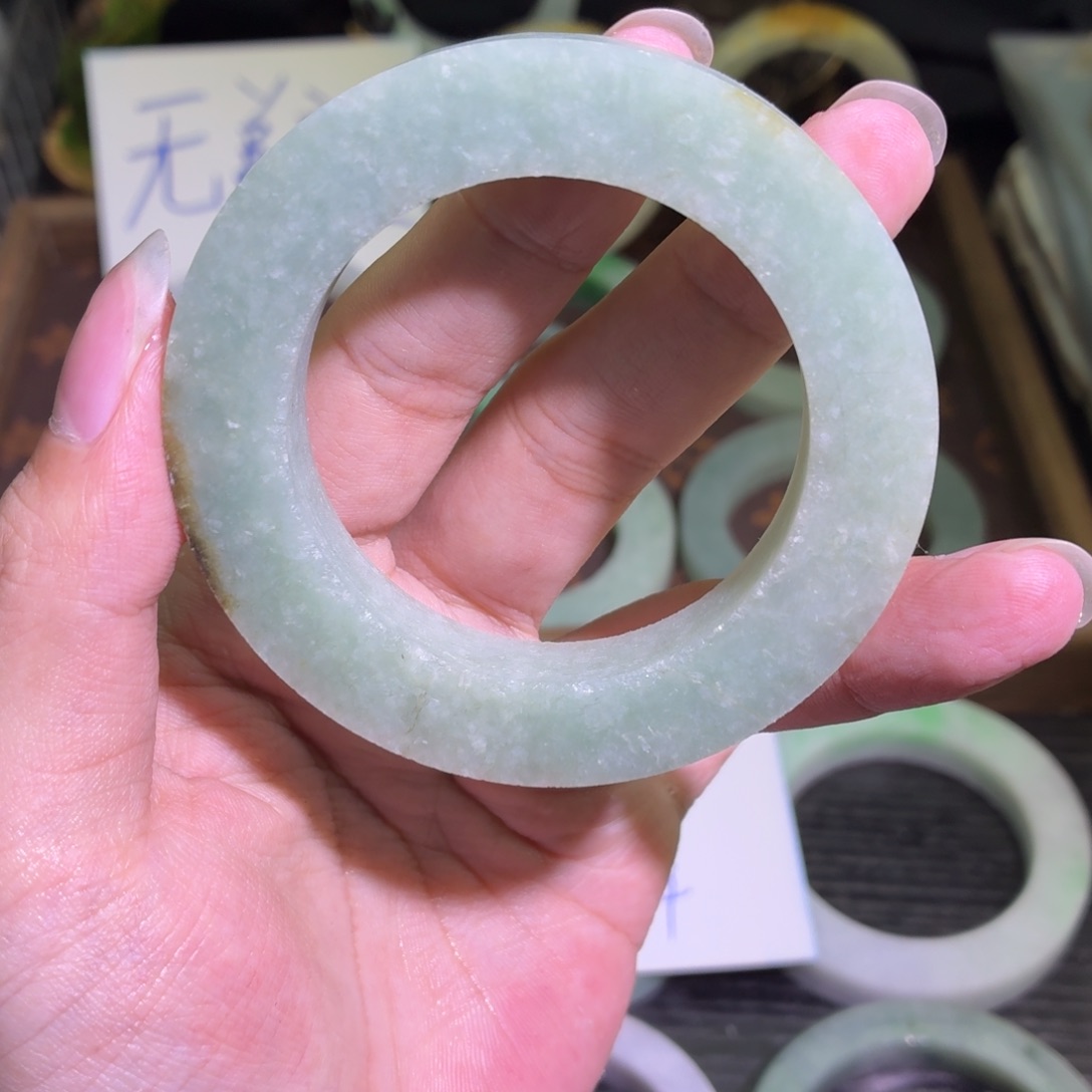 定制翡翠未镶嵌缅甸翡翠A货手镯毛胚定制