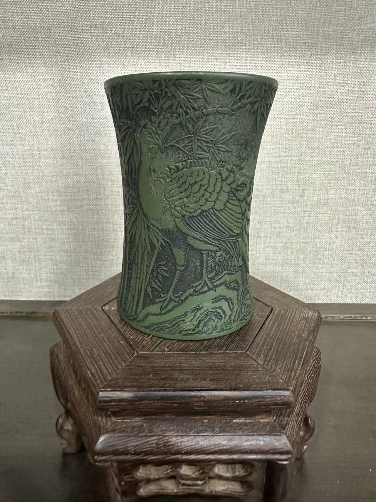 宜兴岁颐传器原矿全手绿泥孔雀图杯