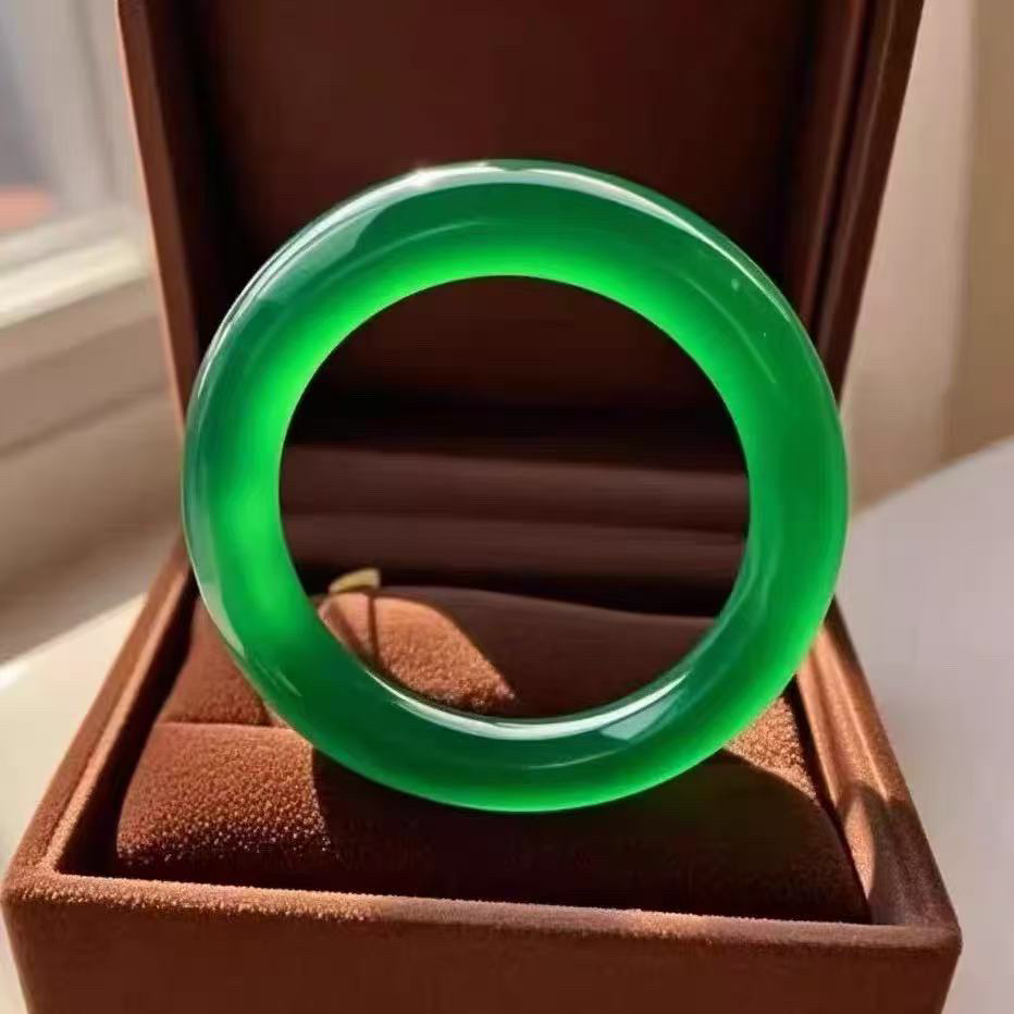 翡翠手镯帝王绿001