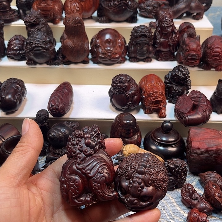 L***U檀香紫檀（小叶紫檀）