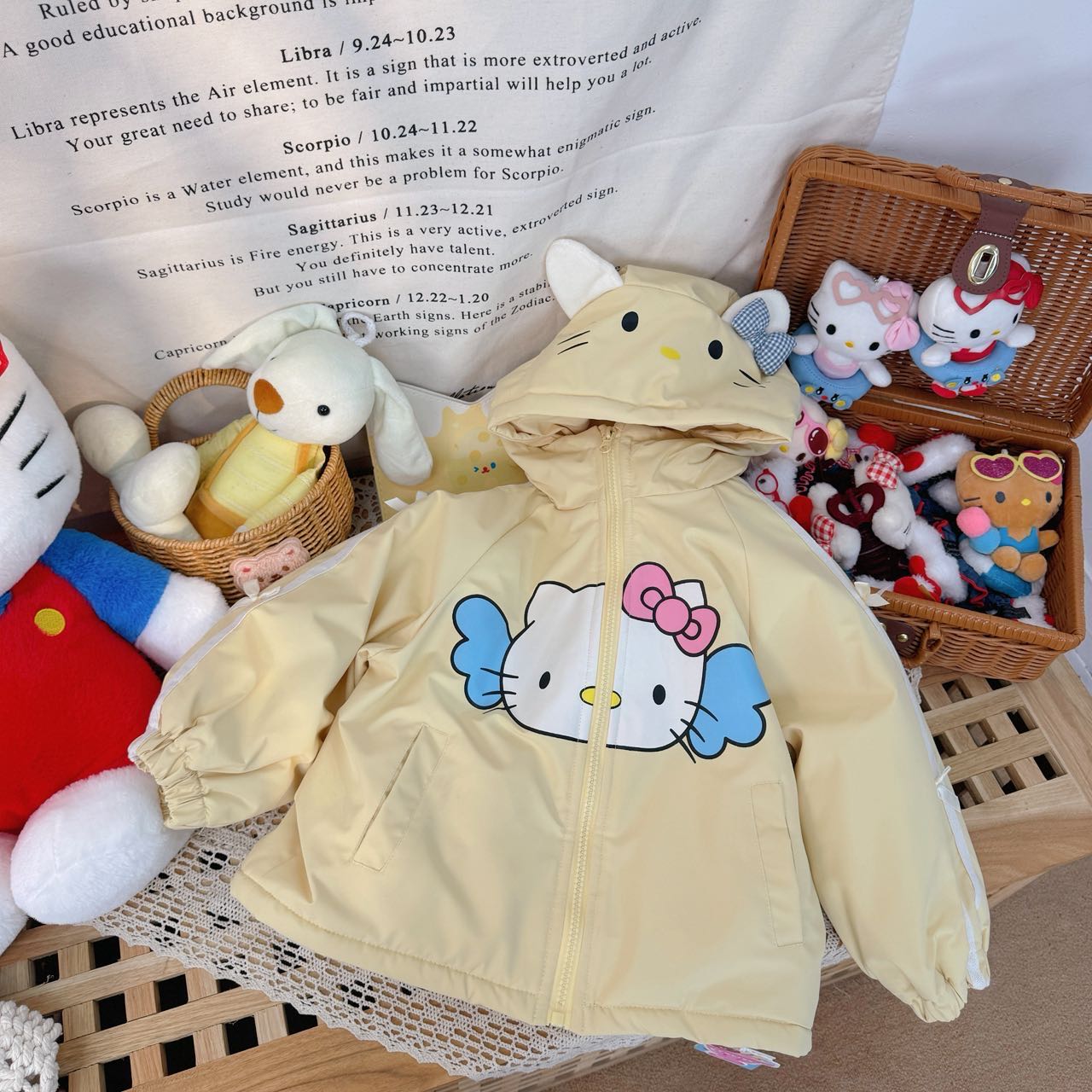 【新疆包邮】儿童秋冬新款加绒KT猫可爱外套X324