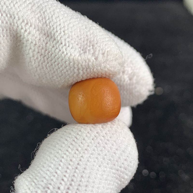 D1116保真原矿俄料尺寸11.3*9.7mm蜜蜡墩子老型单颗隔珠微瑕放漏