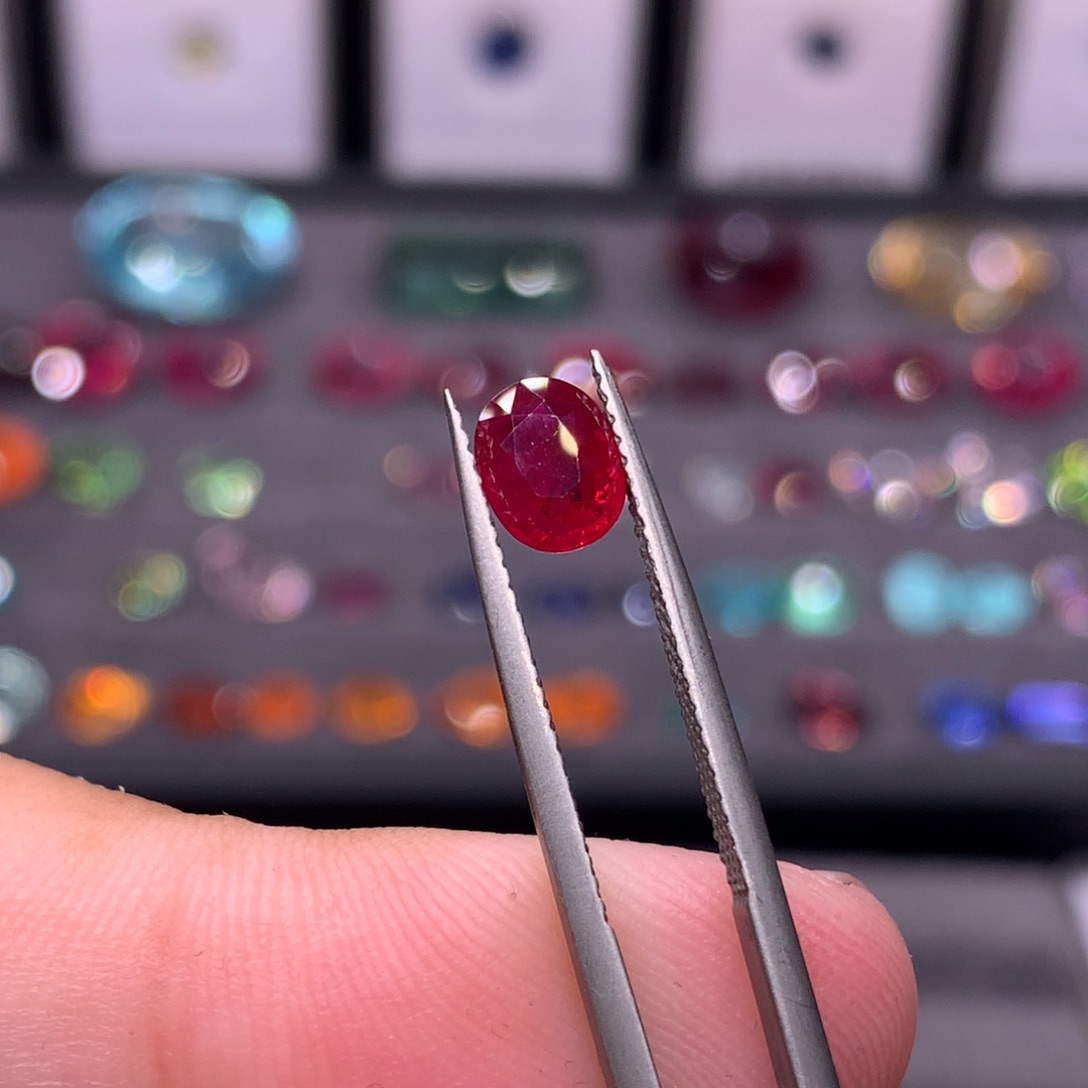 红宝石裸石未镶嵌琪*