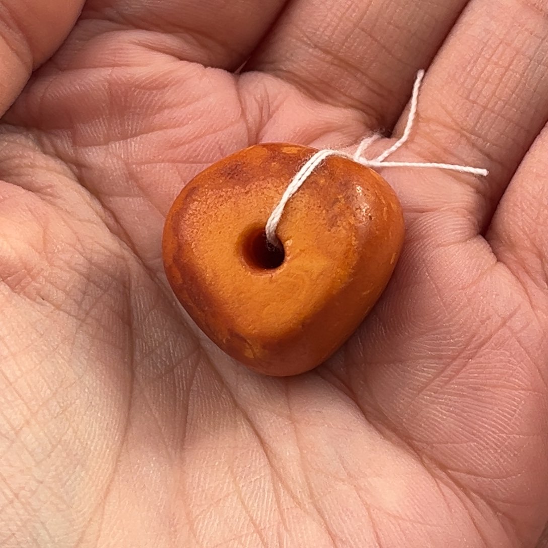 艾***饭蜜蜡未镶嵌颈饰老蜜蜡