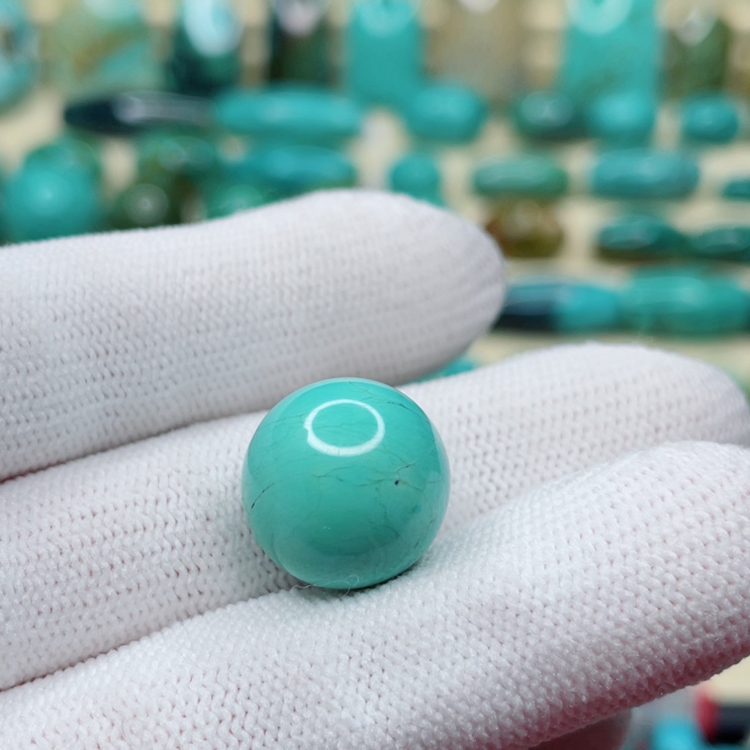 绿松石珠宝奇石未镶嵌小**哥