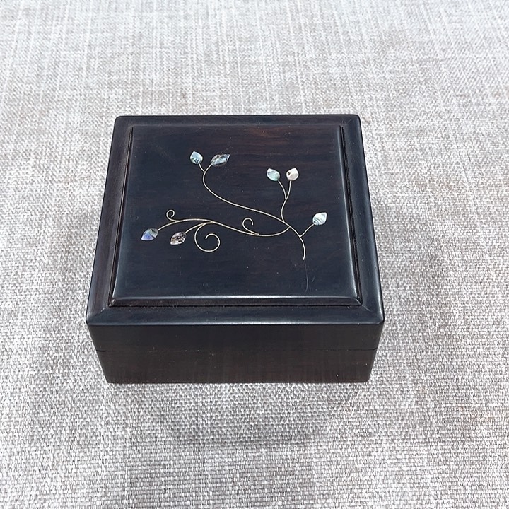 手工艺品琉璃红木工艺品雕刻工艺