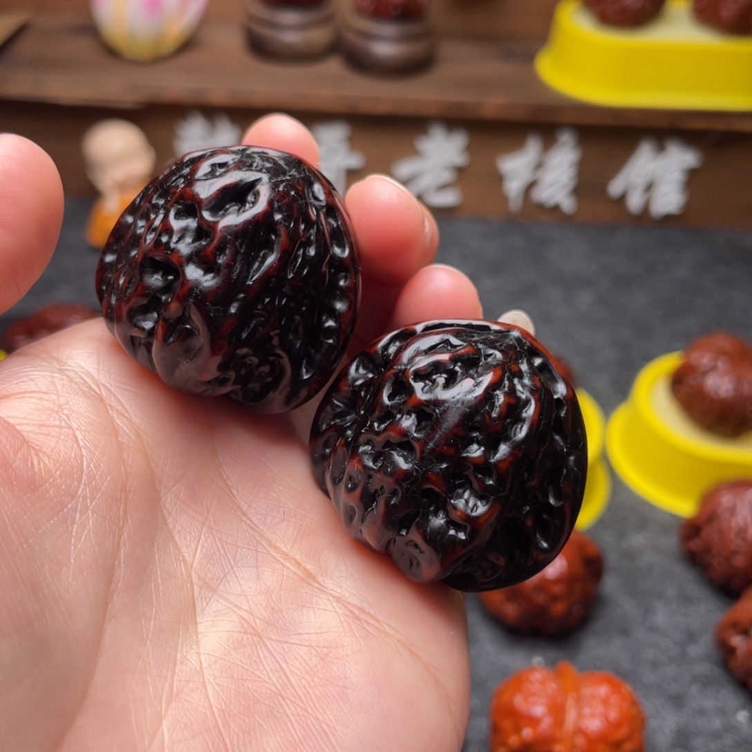 文玩核桃吊坠文玩核桃 手把件 地闷 38