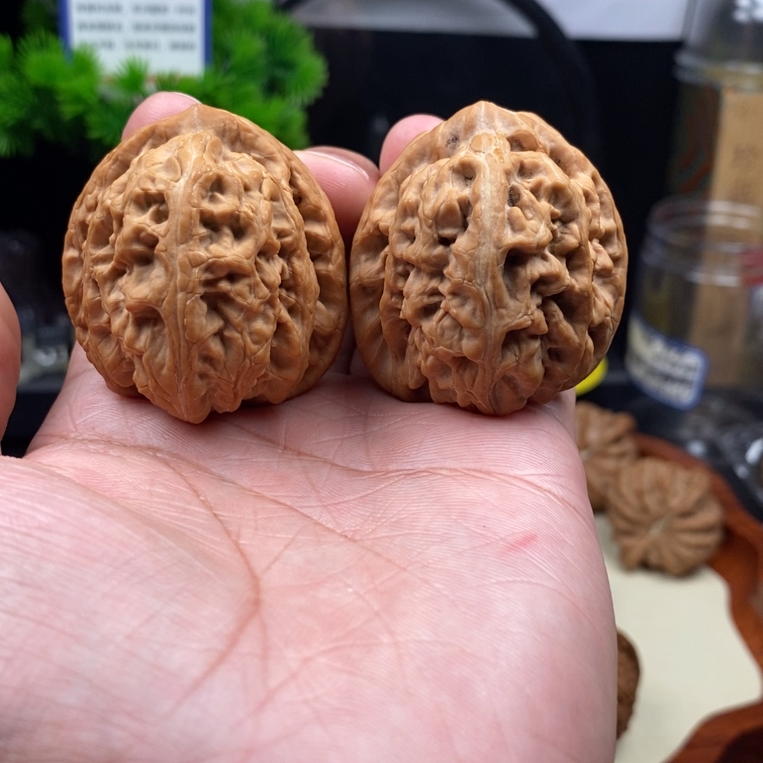 把件文玩核桃红锦鲤45