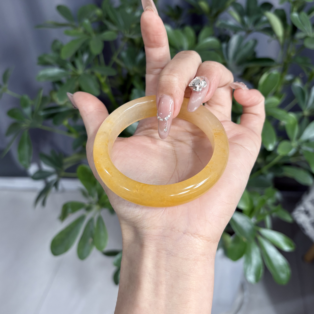 纯天然云南黄龙玉手镯显贵气显白气质高雅多样性发货拍一发一