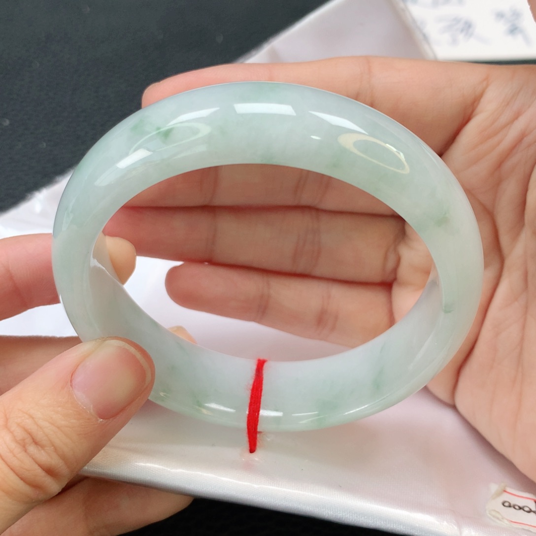 翡翠手镯未镶嵌缅甸58轮胎