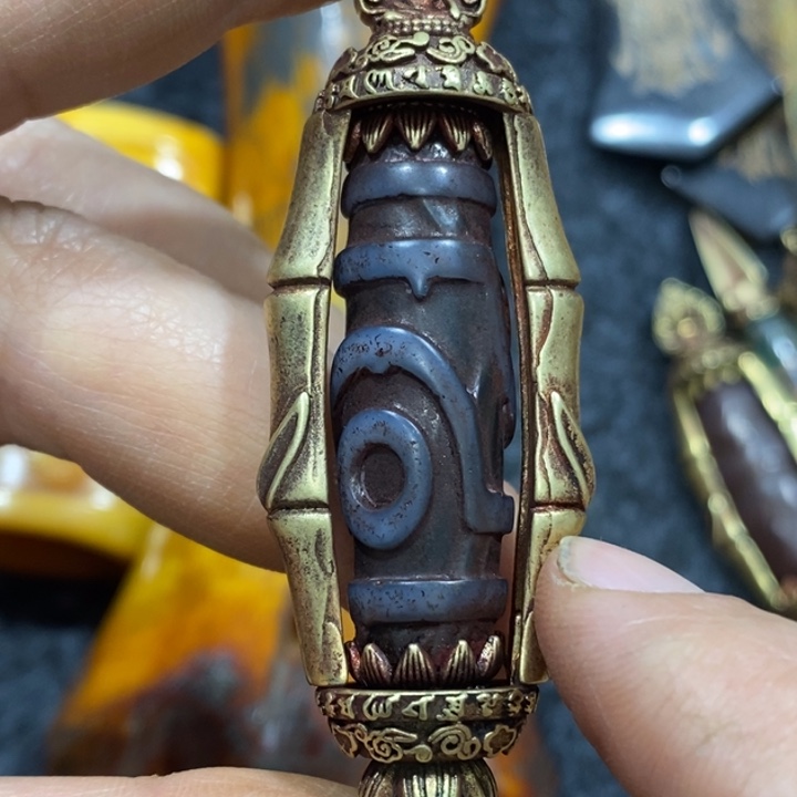 滴血莲花菩提吊坠