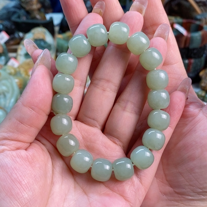 透闪石质玉手串未镶嵌