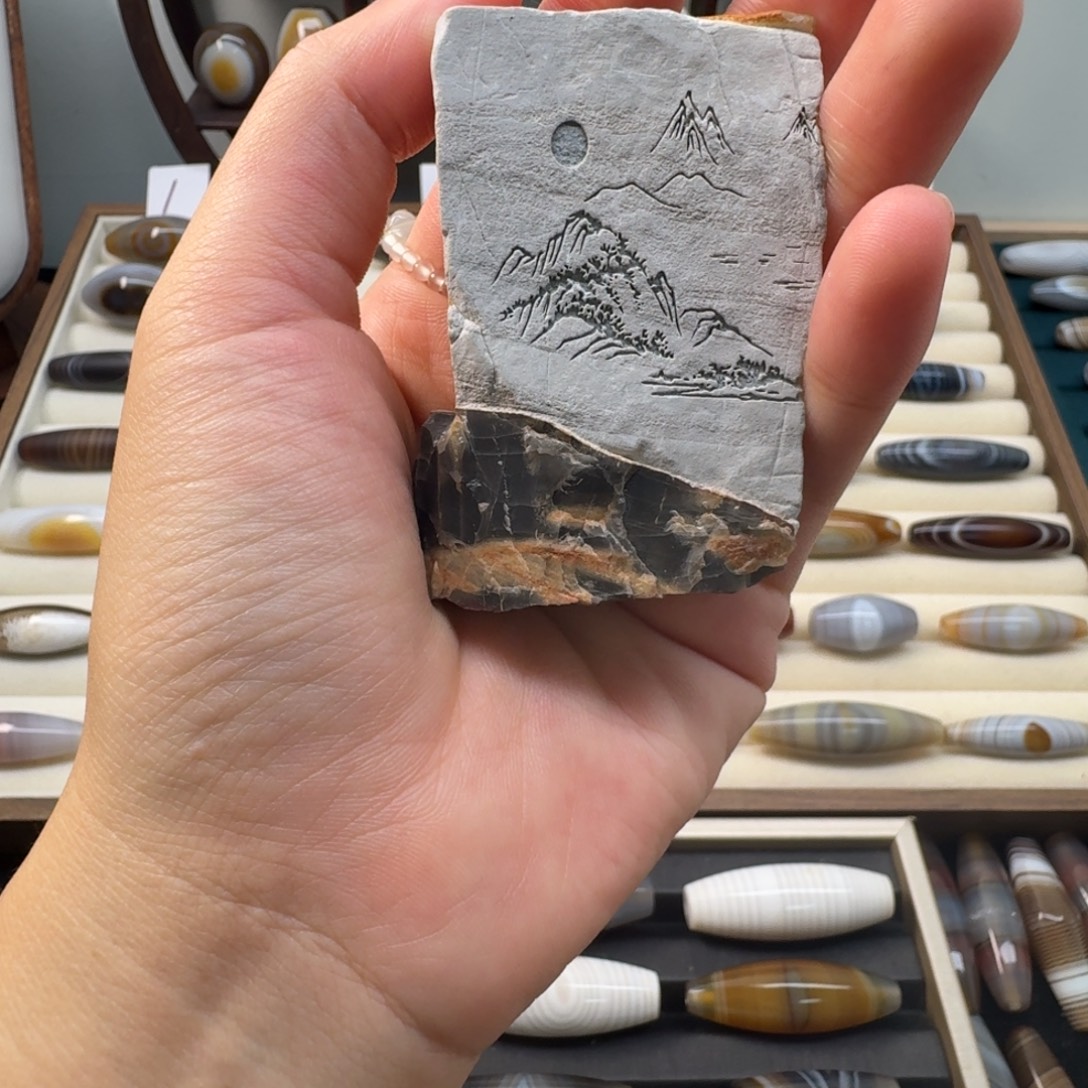 玛瑙/玉髓合金颈饰