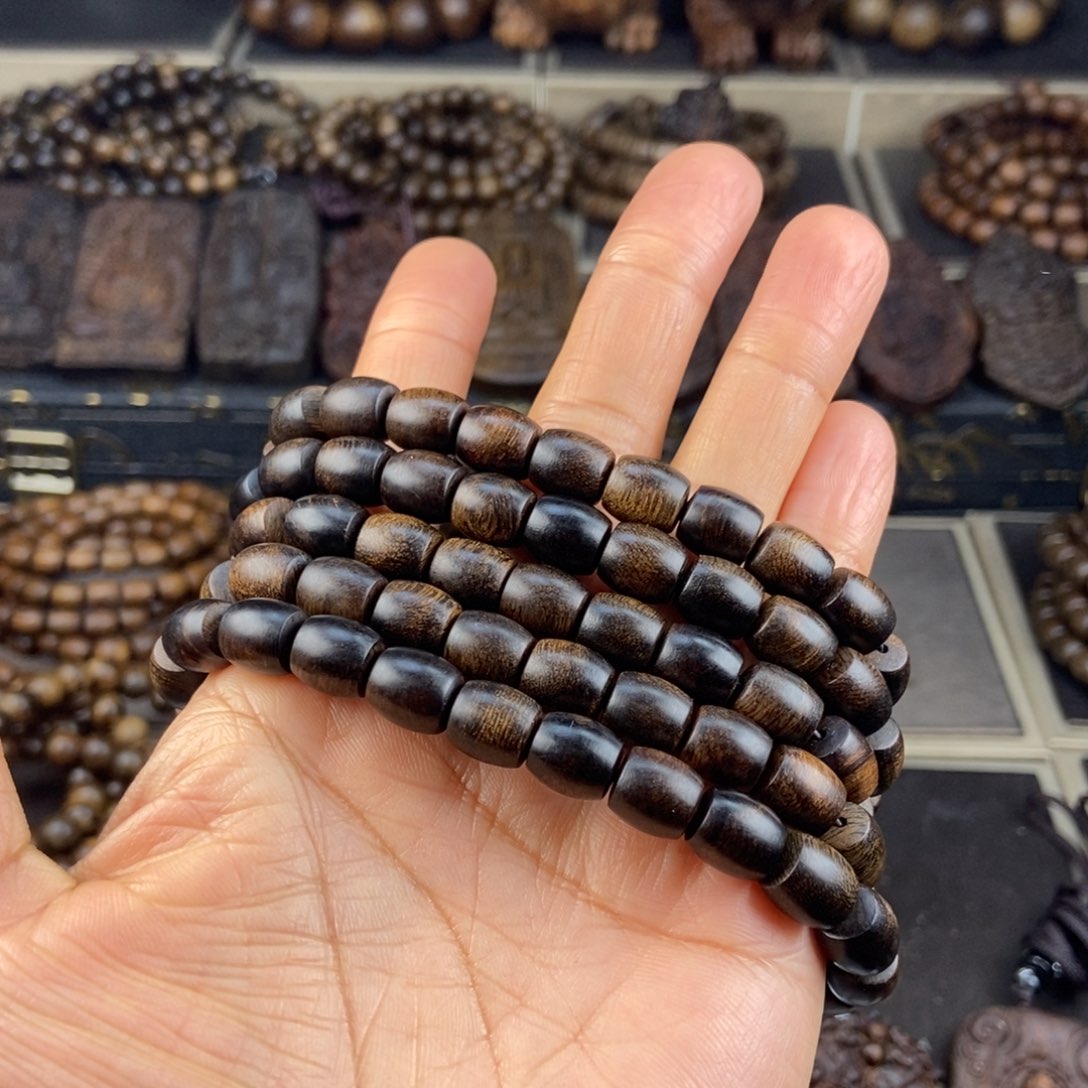 沉香手串有****…越南芽庄百棋玉化留疤